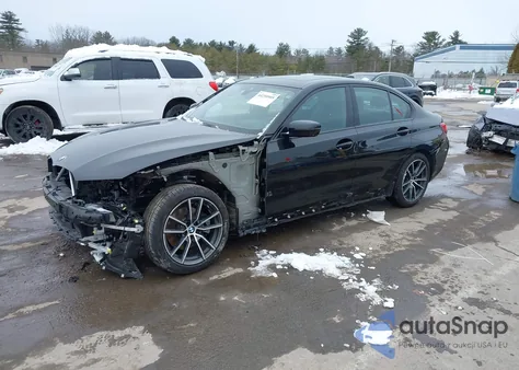2021 BMW 330I xDrive z USA, uszkodzony, nr VIN 3MW5R7J04M8C00780